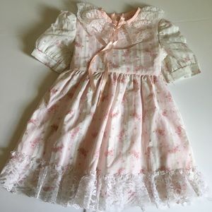 Vintage floral little girl lace dress💞